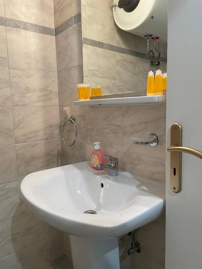 Gm Apartments Toló Kültér fotó